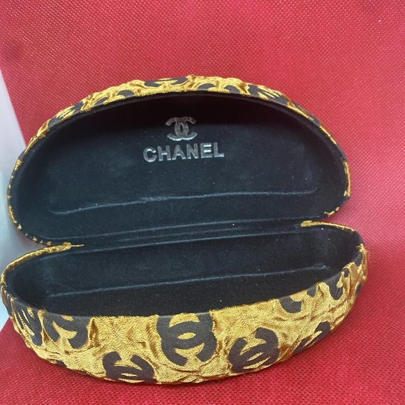 Authentic Chanel Classic Aviator Shield Sunglasses - Picture 5 of 15